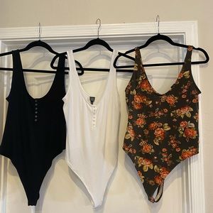 Nwot Wild Fable snap bodysuits ribbed & floral M